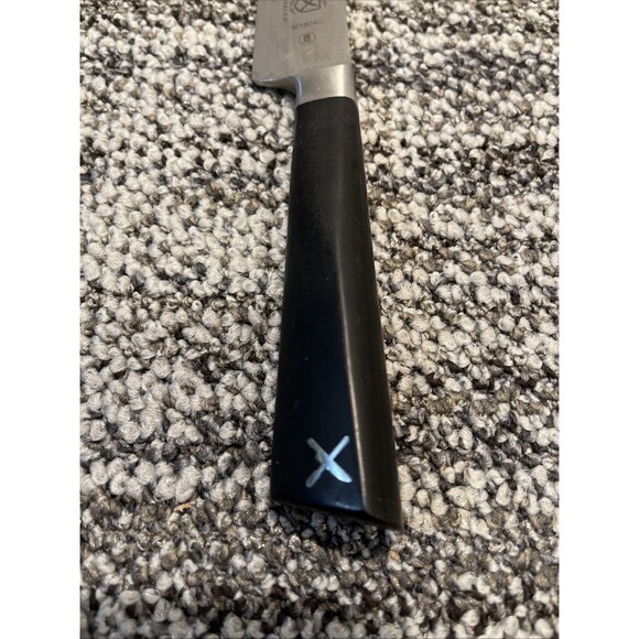 Mercer Culinary M19040 ZüM® 7" Precision Forged German Steel Fillet Knife - Picture 4 of 9